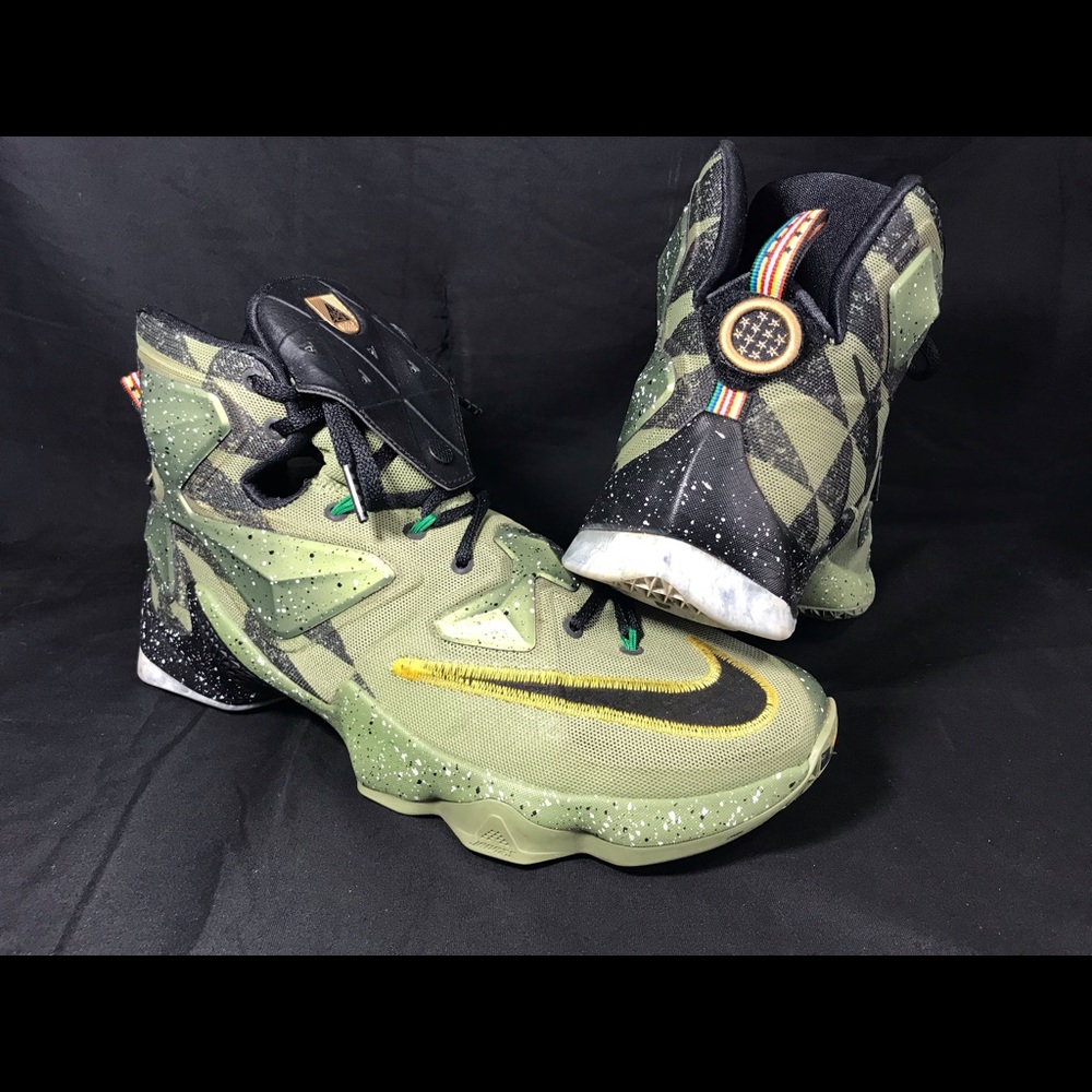 Lebron 13s AllStar Alligator size 9.5